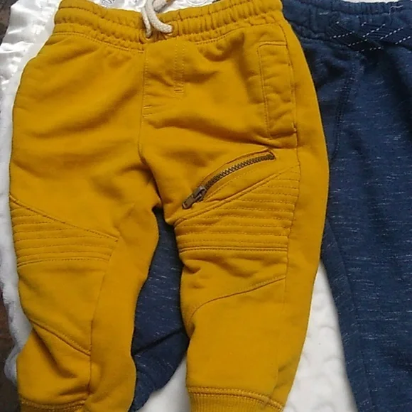 😂 Funny Boys 12 Months Long Sleeve Top & 2 Pair Joggers Bundle - Picture 9 of 10